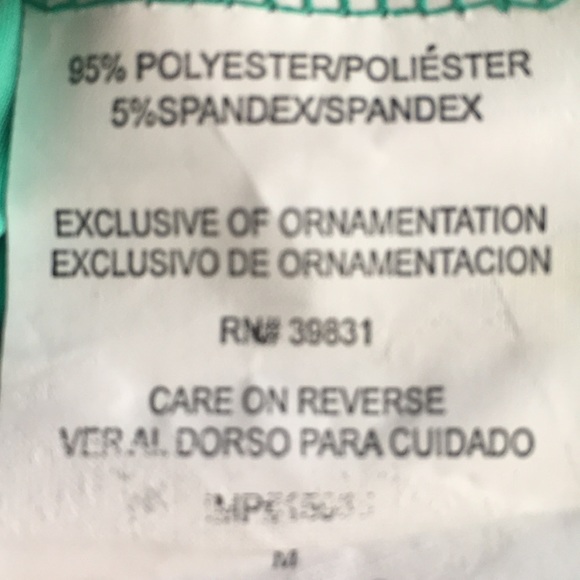 Xoxo beautiful colors and patterns nice material - Picture 7 of 8